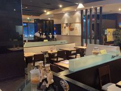 -必胜客(机场路店)