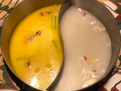金米海鲜锅+猪骨浓汤-莫小七火锅