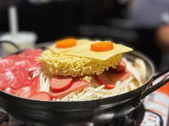 泡菜五花肉锅-炙韩料理·部队锅专门店