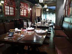 大堂-东口码头·烧鸽子·鱼头泡饼·地方菜(金鹰悦城店)