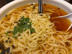 -东口码头·烧鸽子·鱼头泡饼·地方菜(金鹰悦城店)