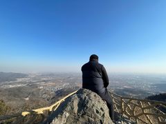 -鬼笑石后山停车场