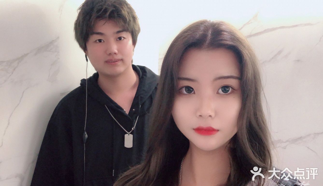 高大上的感觉里面的小哥哥都很细心