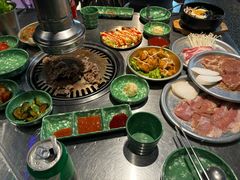 -欧巴炭烤肉오빠숯불구이(南京东路店)