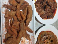 -爆炸头阿姨小四川正宗川味小吃(无任何分店)