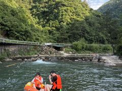 -安吉龙王山峡谷漂流