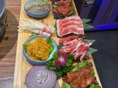 -明洞阿姨·韩式酱蟹烤肉·创意料理(三元桥店)