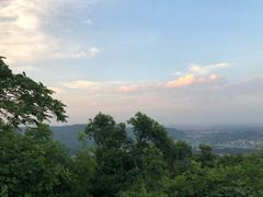 -鬼笑石后山停车场