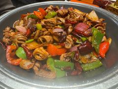 -老滇山寨•云南特色菜•地方菜•民族风情歌舞表演(金碧店)