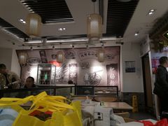 -成都名小吃(成都双流国际机场店)