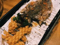 -老东镇啤酒屋海鲜加工·蒸汽海鲜·海鲜烧烤(台东店)