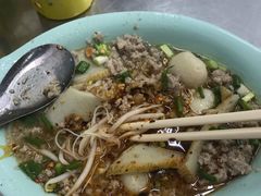 猪肉细米粉汤-榮泰米粉湯(Left Shop)