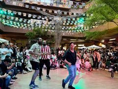 -瑞虹新天地月亮湾