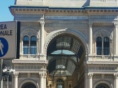 -文艺复兴百货(米兰大教堂广场店)