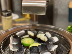 -围炉肉舍•炭烤活鳗•丹东海鲜烤肉(步行街店)