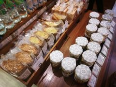 -莉莲蛋挞(大华悦沢书店)