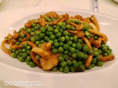 -鑫巴蜀小镇 · 水煮鱼专研店(玉桥店)