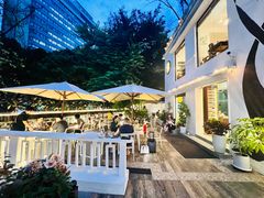 -Mark&Mars Restaurant