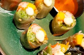 Fragrant Mango Fresh Vegetable and Crab Meat Rice Paper Rolls