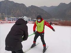 -荣盛康旅野三坡滑雪场