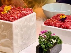 -左庭右院鲜牛肉火锅黑金店(陆家嘴中心店)