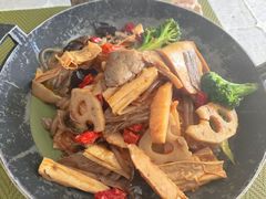 -天天向上素食餐厅(五台山店)