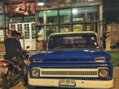 -席娜卡琳火车铁道夜市