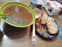 -胡记锅贴·沪上游子老鸭粉丝汤(太原路店)