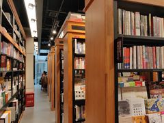 -西西弗书店&矢量咖啡(凯德晶萃广场店)