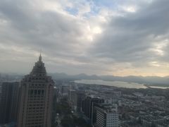 -Hi City·城市之巅