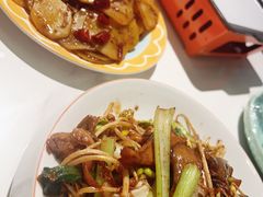 -嗨辣小聚·盘锦河蟹·海鲜烧烤龙虾(盘锦十年好店)