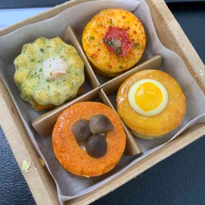 星巴克(深圳龙华红山6979店)-"天气太冷了第一次带着电脑91去这个