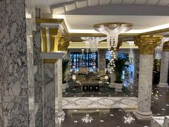 -棕榈阁·巴西烤肉海鲜自助餐厅(中州皇冠假日酒店)