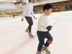 -冰纷万象滑冰场(深圳万象城店)