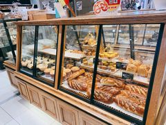 面包甜点陈列柜-汉柏麦香德国面包房(海信店)