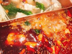 -老牌坊云南鱼豆花火锅(爱建店)
