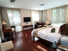 -三亚亚龙湾五号度假别墅酒店
