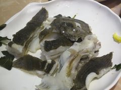 -海大大蒸汽海鲜餐厅·粤菜·特色小炒(欢乐颂店)