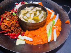 鸳鸯锅-洋马儿火锅(解放碑店)
