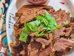 -壹阁胡羊焖饼(特色小吃街店)