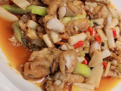 紫苏香辣牛蛙-凤凰湘语·海派湘菜(浦东旗舰店)