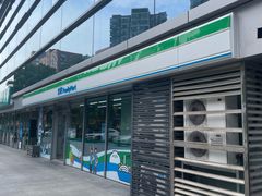 -全家便利店(银翔路店)