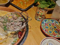 -洱火云南酸菜牛肉火锅(石景山当代商城店)