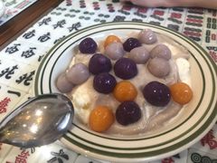 白雪芋泥丸子-堂屋糖水店(愚园店)