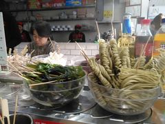-百品聚旋转火锅(万德庄店)