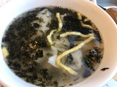 -东方既白(上海浦东国际机场)