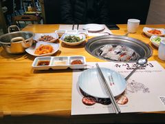 -唯成•韩国炭火烤肉 유성고기