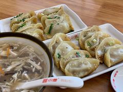 牛肉鍋貼-小姜锅贴(凤凰街店)