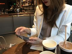 -星巴克(西藏路店)