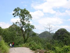 -高荡千年布依古寨旅游景区